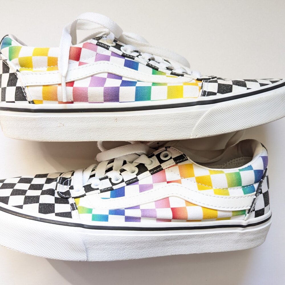 Vans Ward Rainbow Checkered Sneakers White and Black With Shoestrings